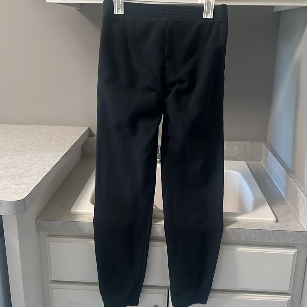 Aritzia Black Perfect Fit Sweatfleece Sweatpants Size Small - Picture 3 of 4